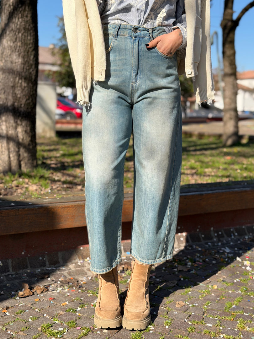 NEW jeans souvenir