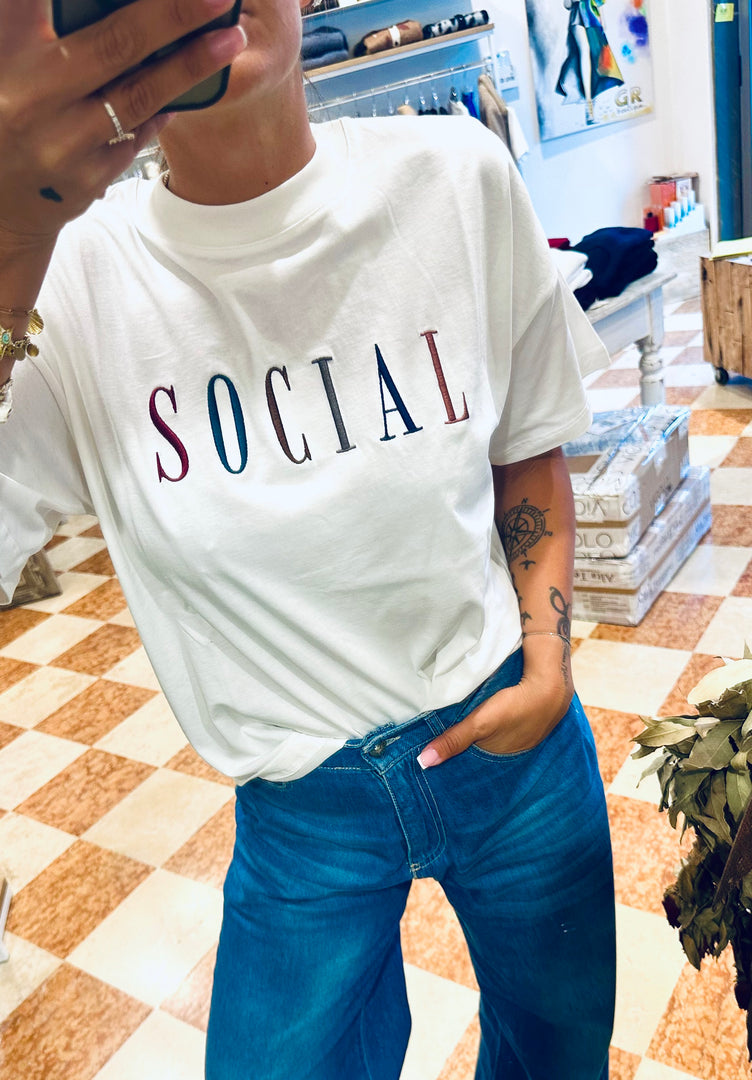 NEW t shirt vicolo