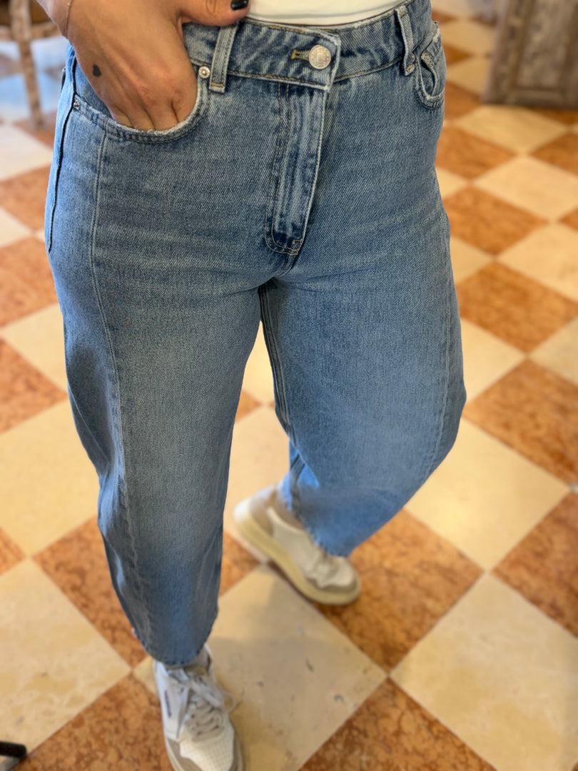 NEW jeans vicolo