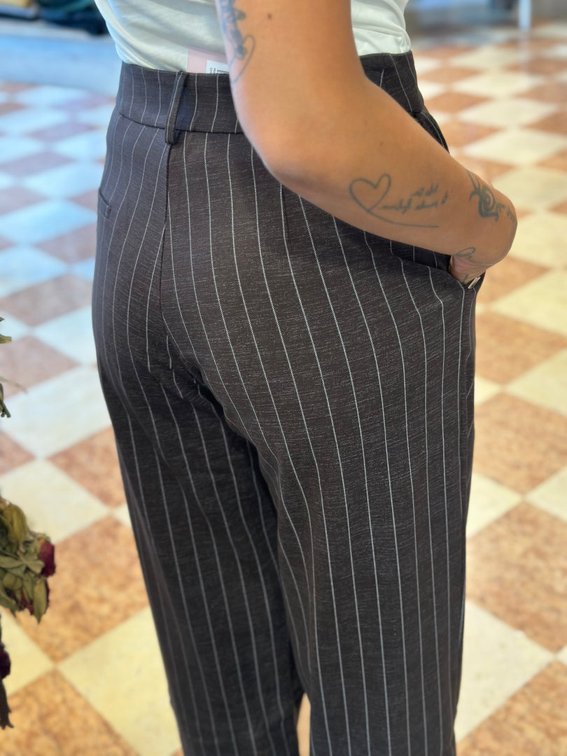 NEW pantalone memeroad