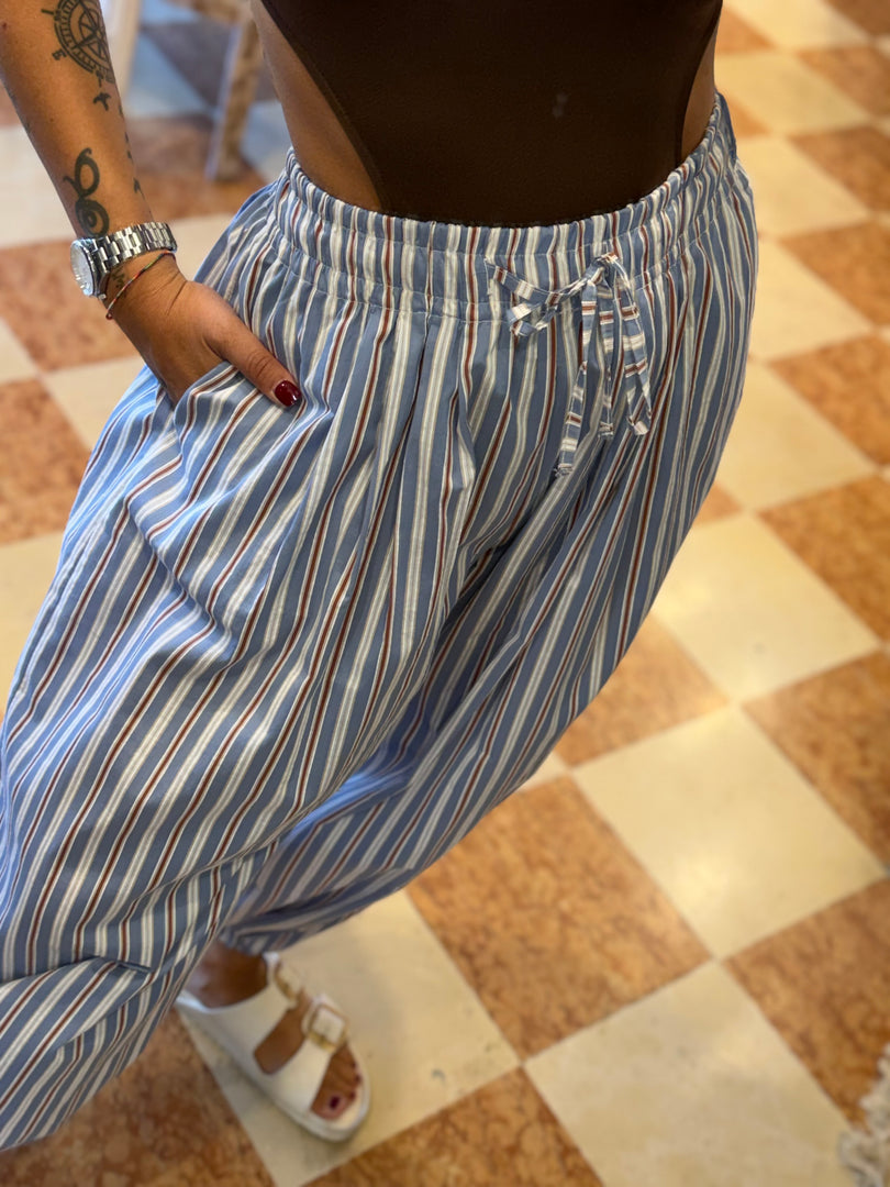 NEW pantalone karlek